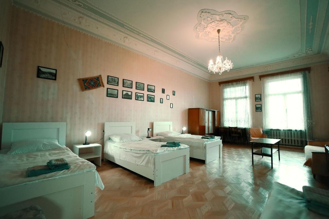Guest House Old Kutaisi Luaran gambar