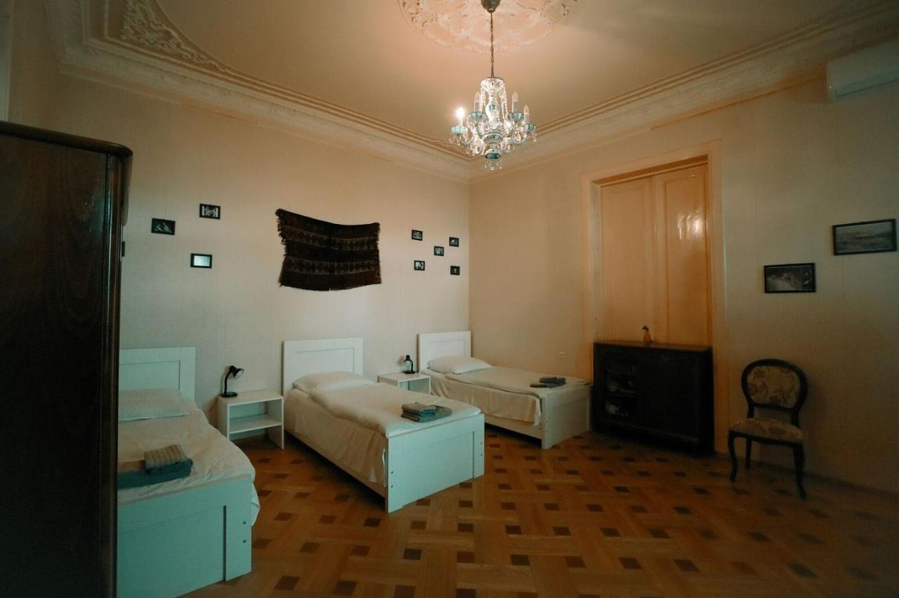 Guest House Old Kutaisi Luaran gambar